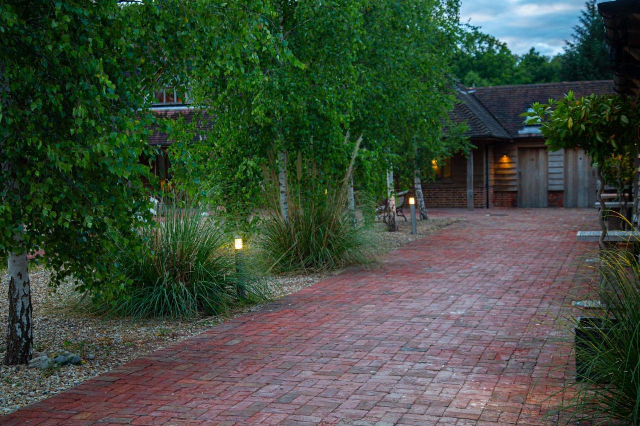 Trading Boundaries Hotel Uckfield Exterior photo